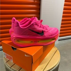 WOMENS NIKE VOMERO PREMIUM